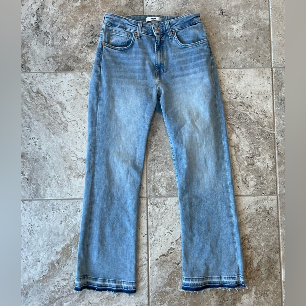 Mavi Anika Mid-Rise Crop Flare w/ Raw Hem, Light Brush Flex Blue, size 28/27